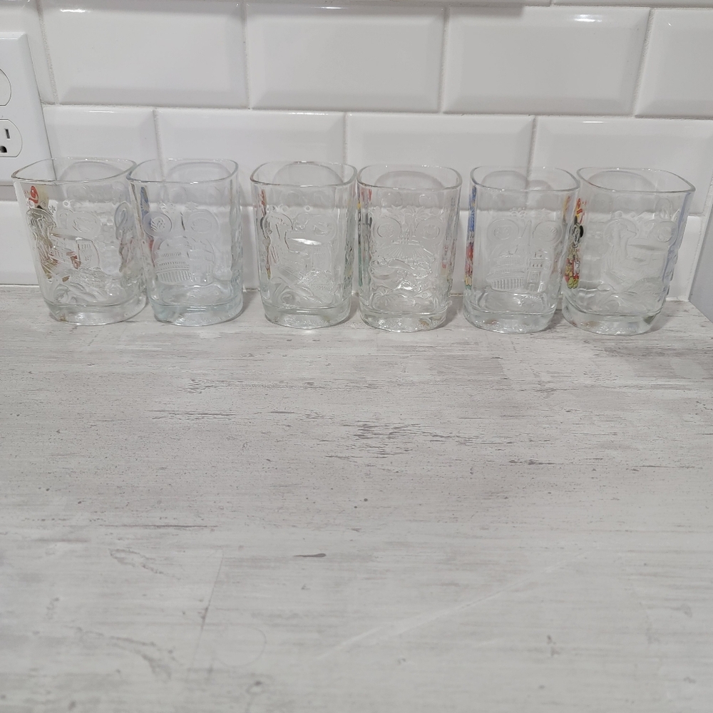 Vintage Y2K Walt Disney World 2000 McDonald’s Millennium Celebration Glass Cups - Picture 9 of 17